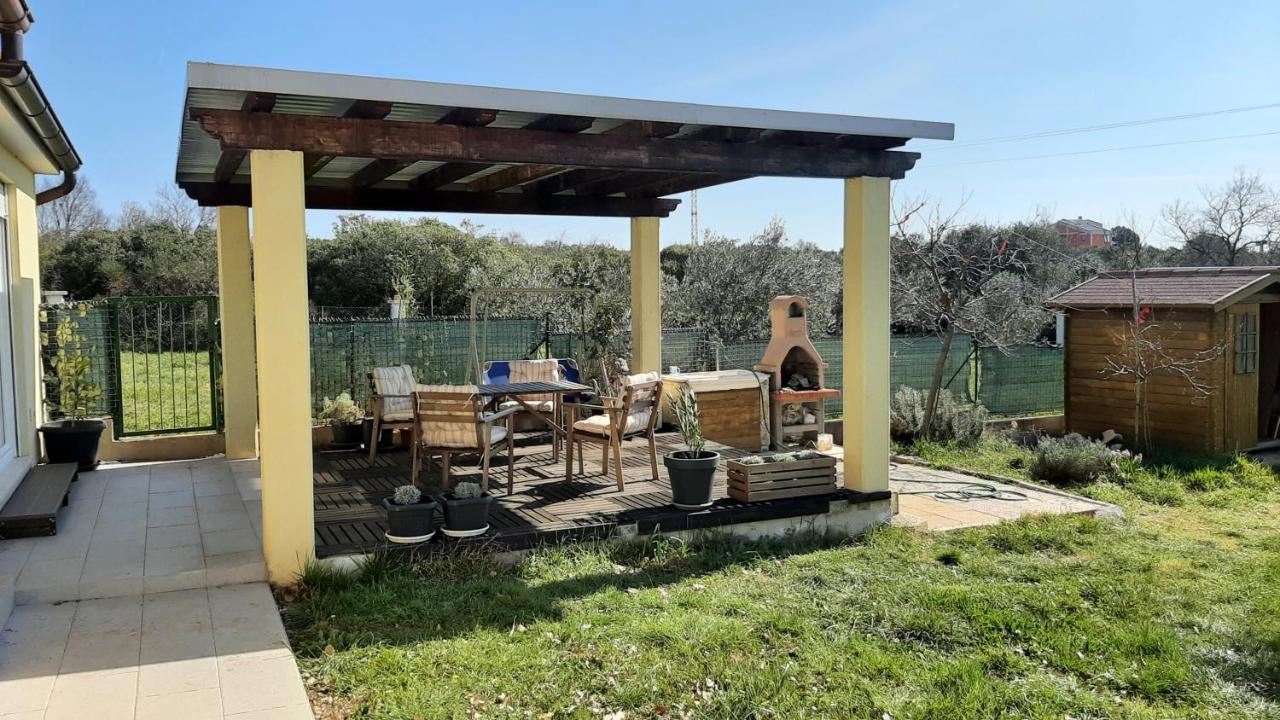 Holiday House Romi Πούλα Εξωτερικό φωτογραφία